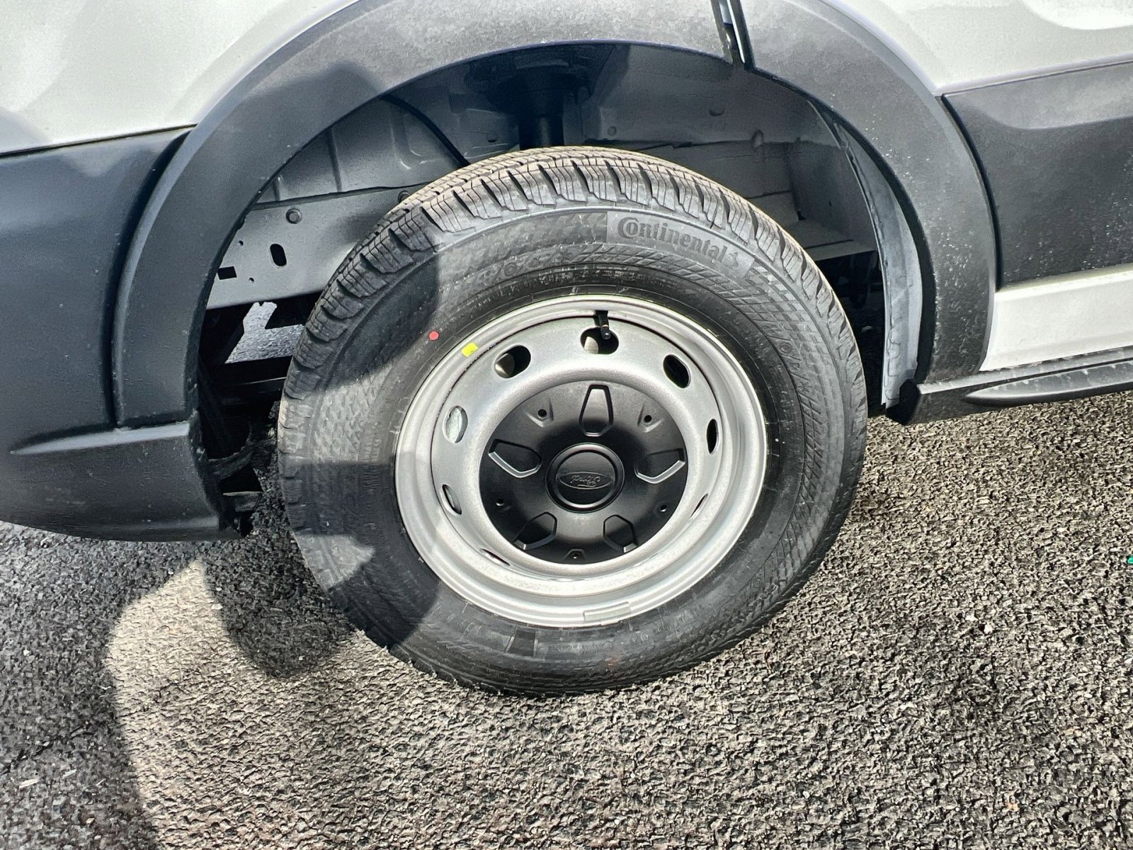 New 2026 Ford Transit 250 148 Medium Roof w/ Load Area Protection Package image 12