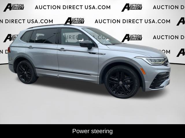 Used 2022 Volkswagen Tiguan SE R-Line FWD image 2