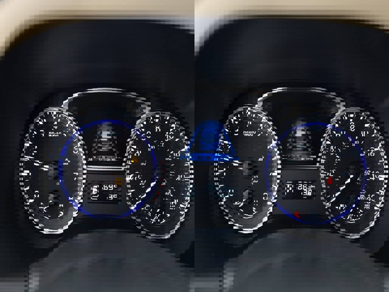 Used 2019 INFINITI QX60 Luxe w/ Essential Package image 33