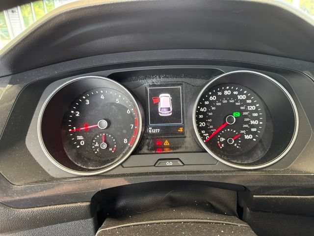 Used 2019 Volkswagen Tiguan SE w/ Panoramic Sunroof Package FWD image 18