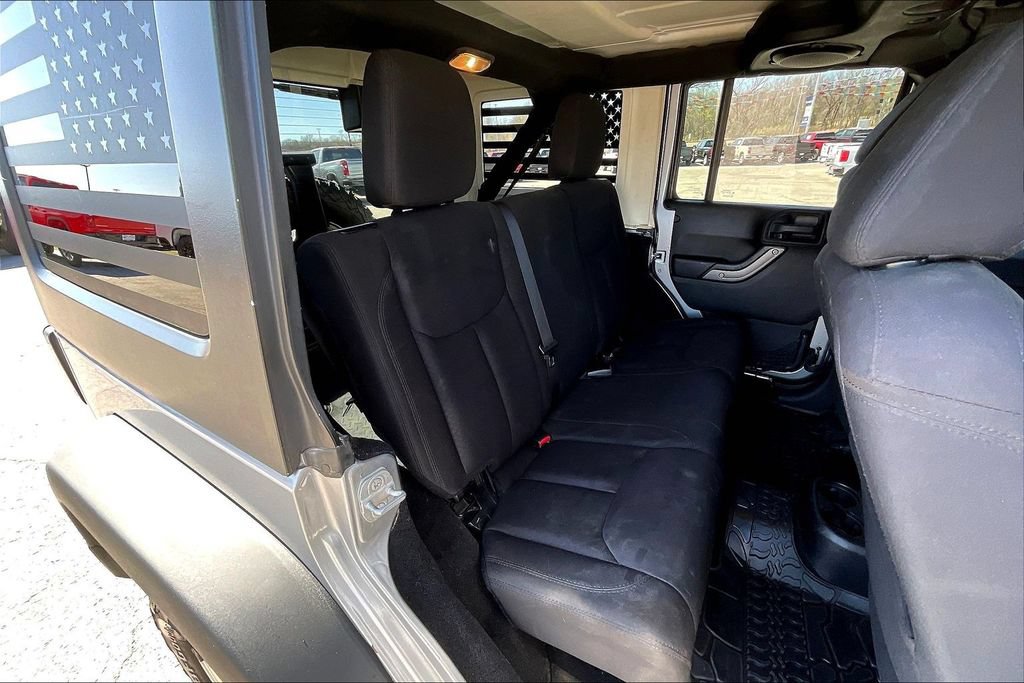 Used 2014 Jeep Wrangler Unlimited Sport w/ Quick Order Package 24S AWD/4WD image 21