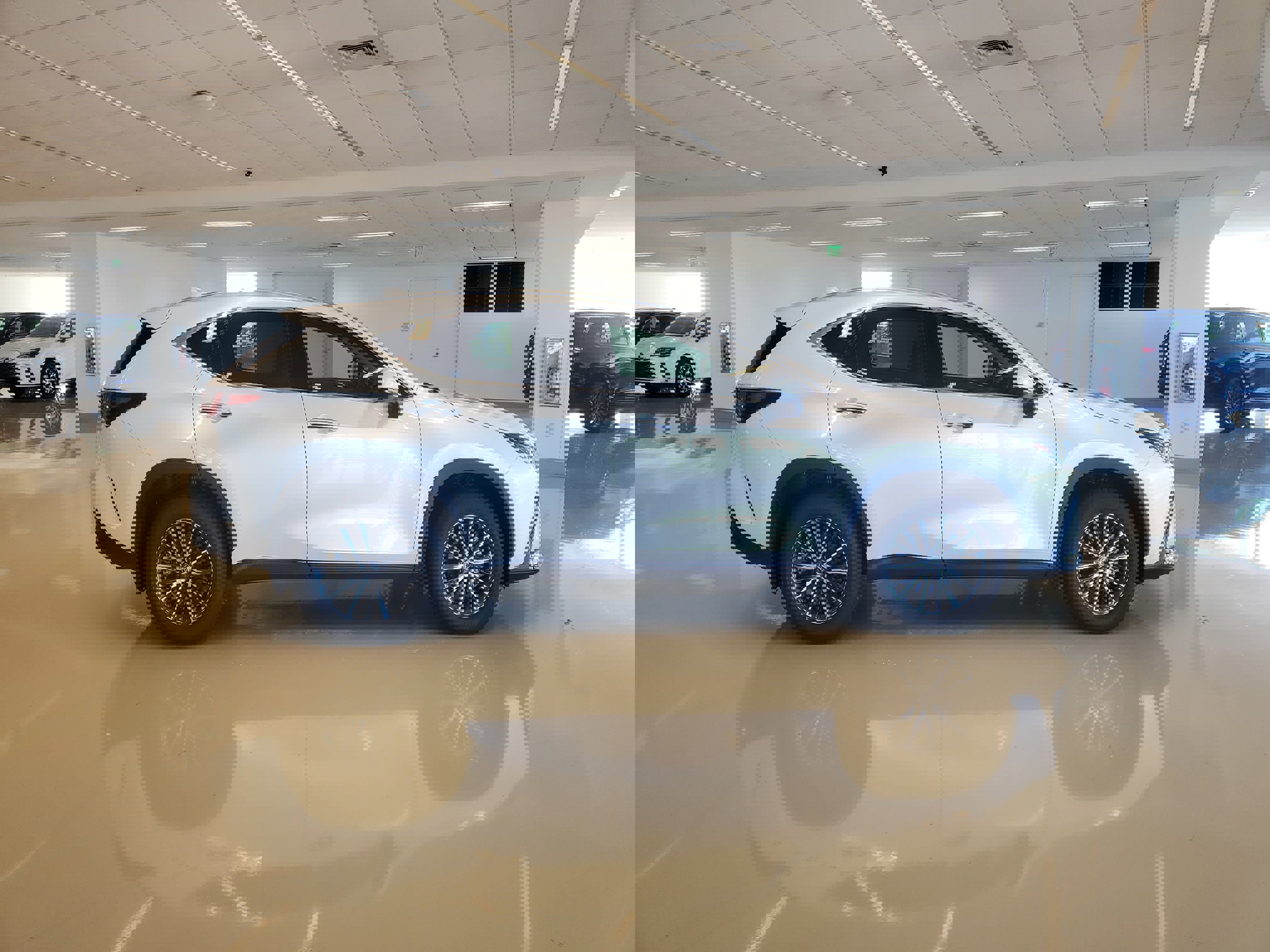 Used 2025 Lexus NX 250 FWD w/ Towing Package (2000 Lbs) image 12