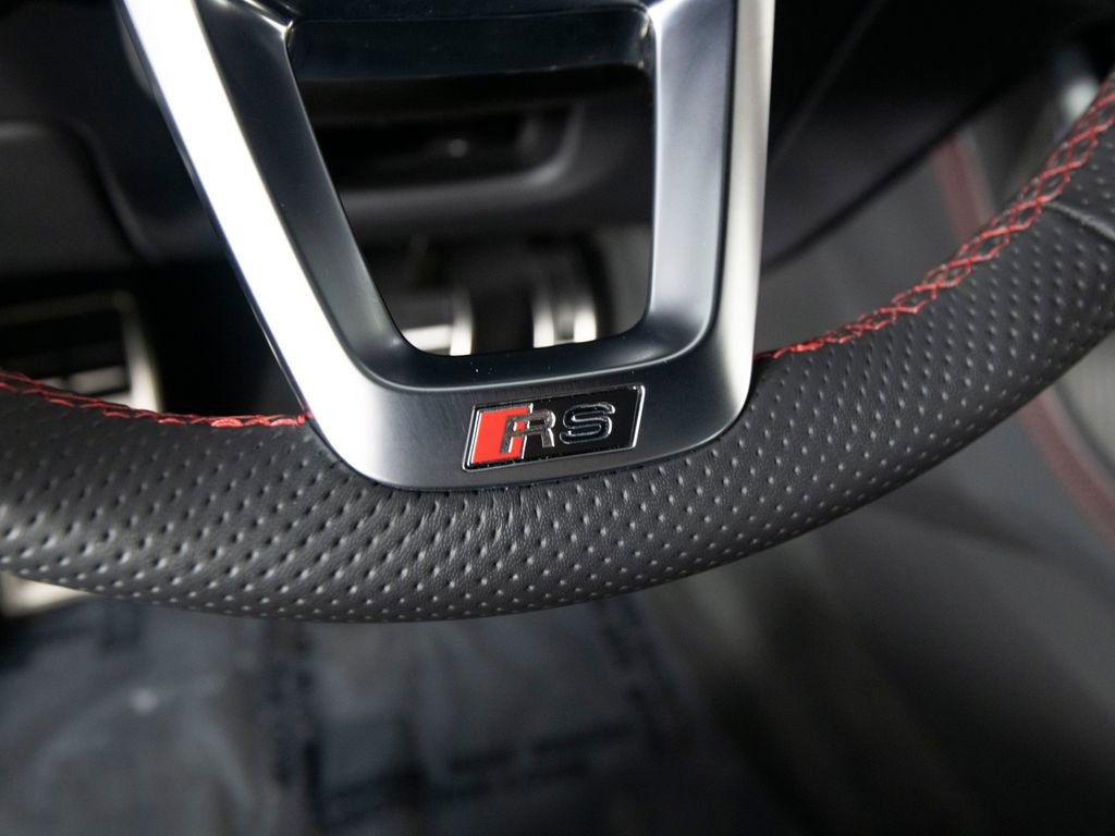 Used 2025 Audi RS Q8 performance image 18