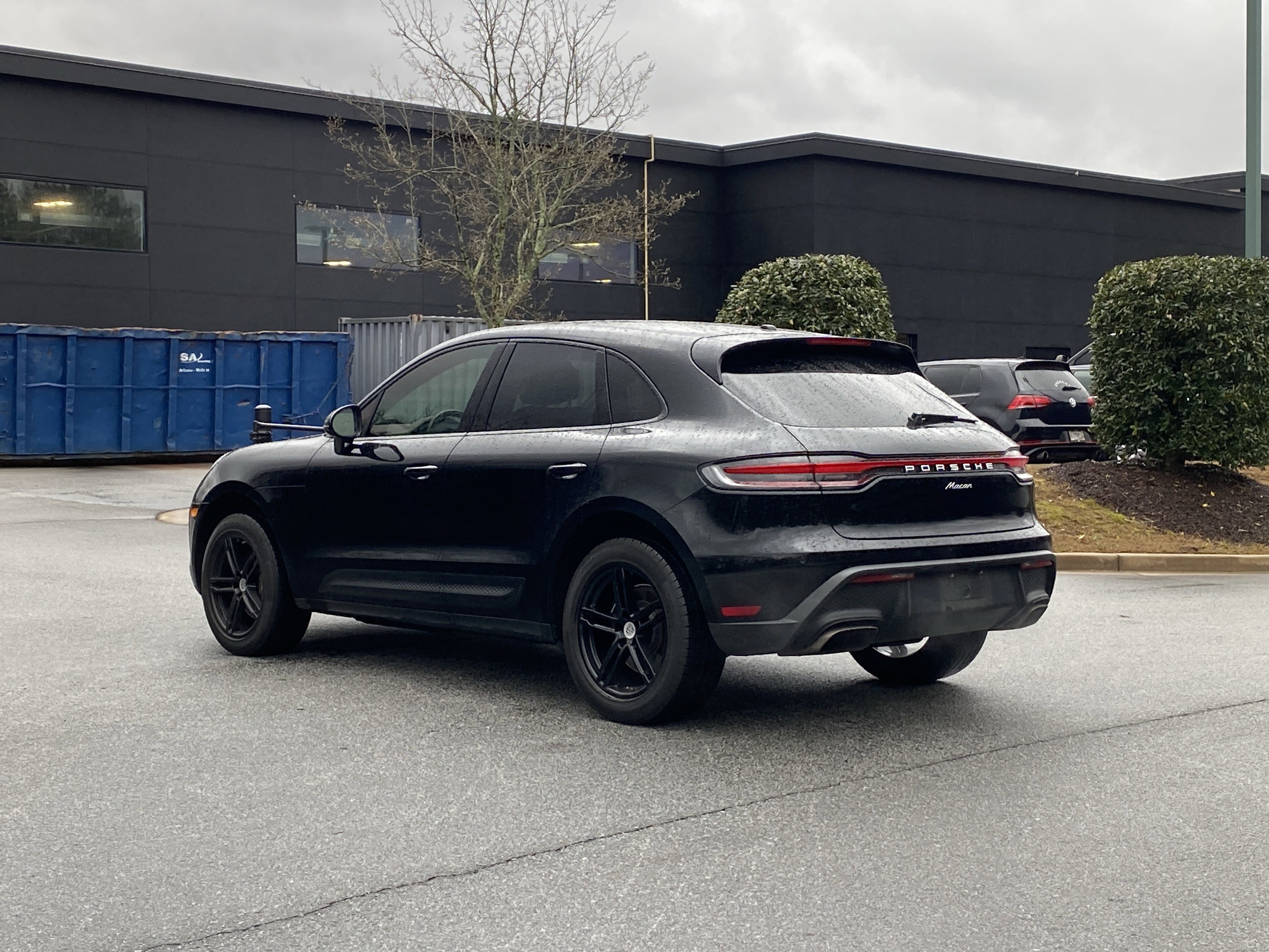 Used 2023 Porsche Macan image 15