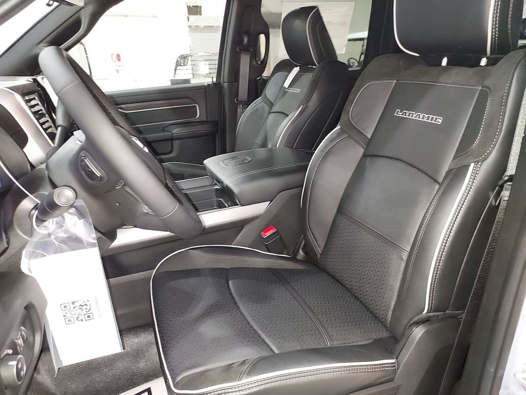 New 2026 RAM 3500 Big Horn w/ Laramie Trim Package image 17