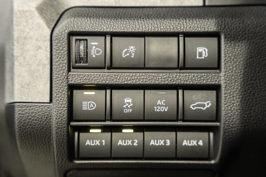 Used 2025 Toyota 4Runner Trailhunter AWD/4WD image 49