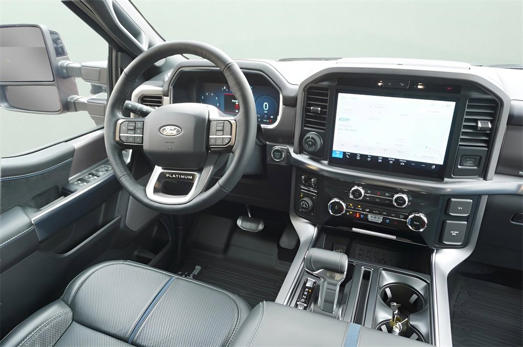 Used 2025 Ford F150 Platinum w/ FX4 Off-Road Package image 17