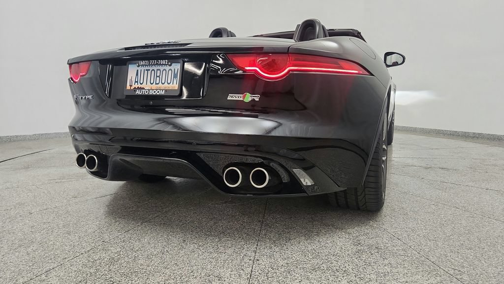 Used 2017 Jaguar F-TYPE R AWD/4WD image 21