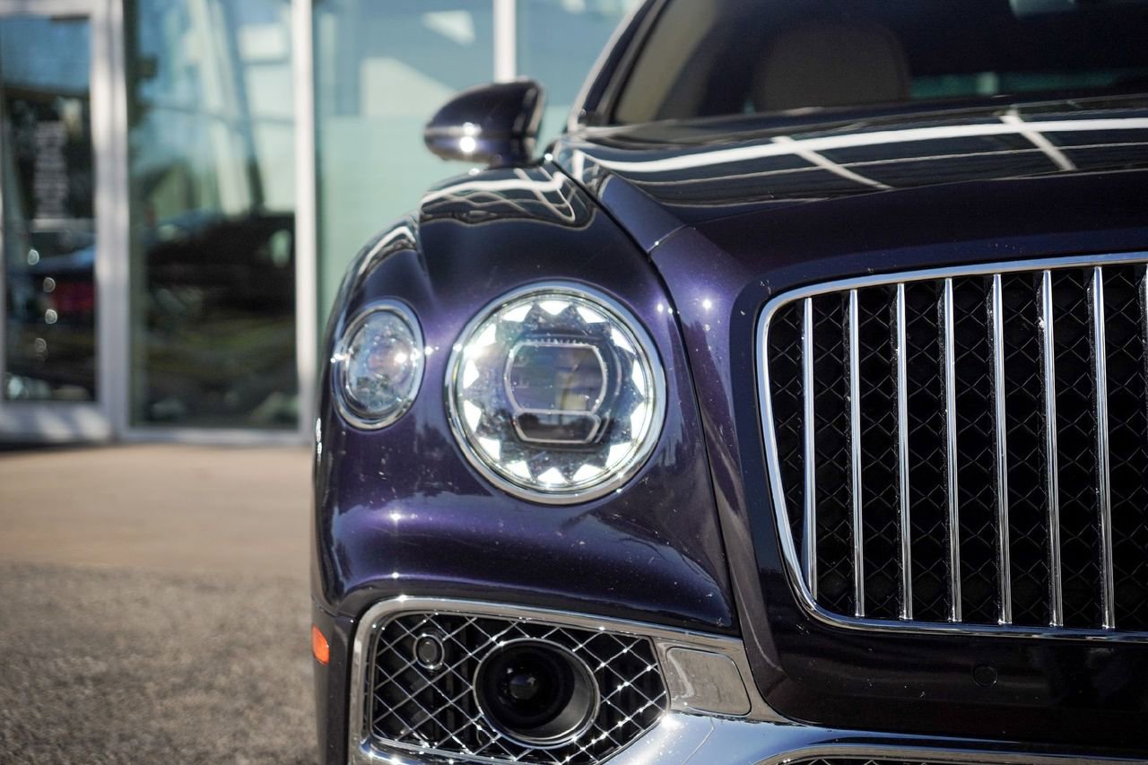 Certified 2023 Bentley Flying Spur W12 image 6