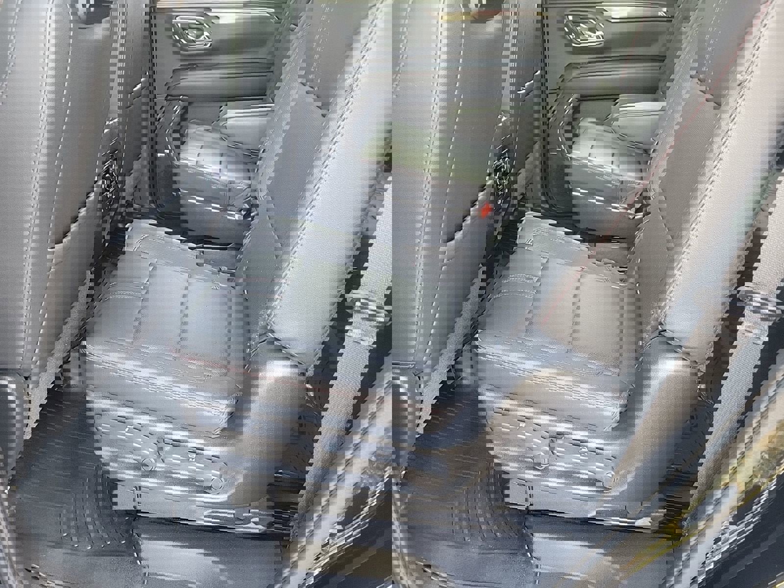 Used 2021 Chevrolet Tahoe RST w/ Luxury Package image 14