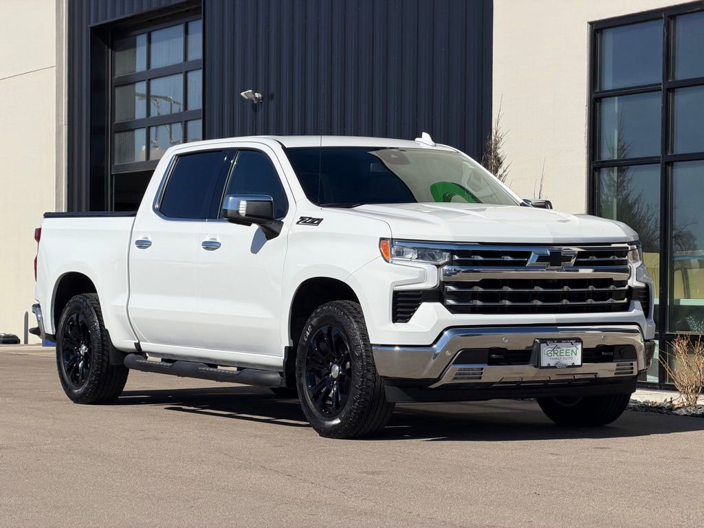 Used 2023 Chevrolet Silverado 1500 LTZ image 4