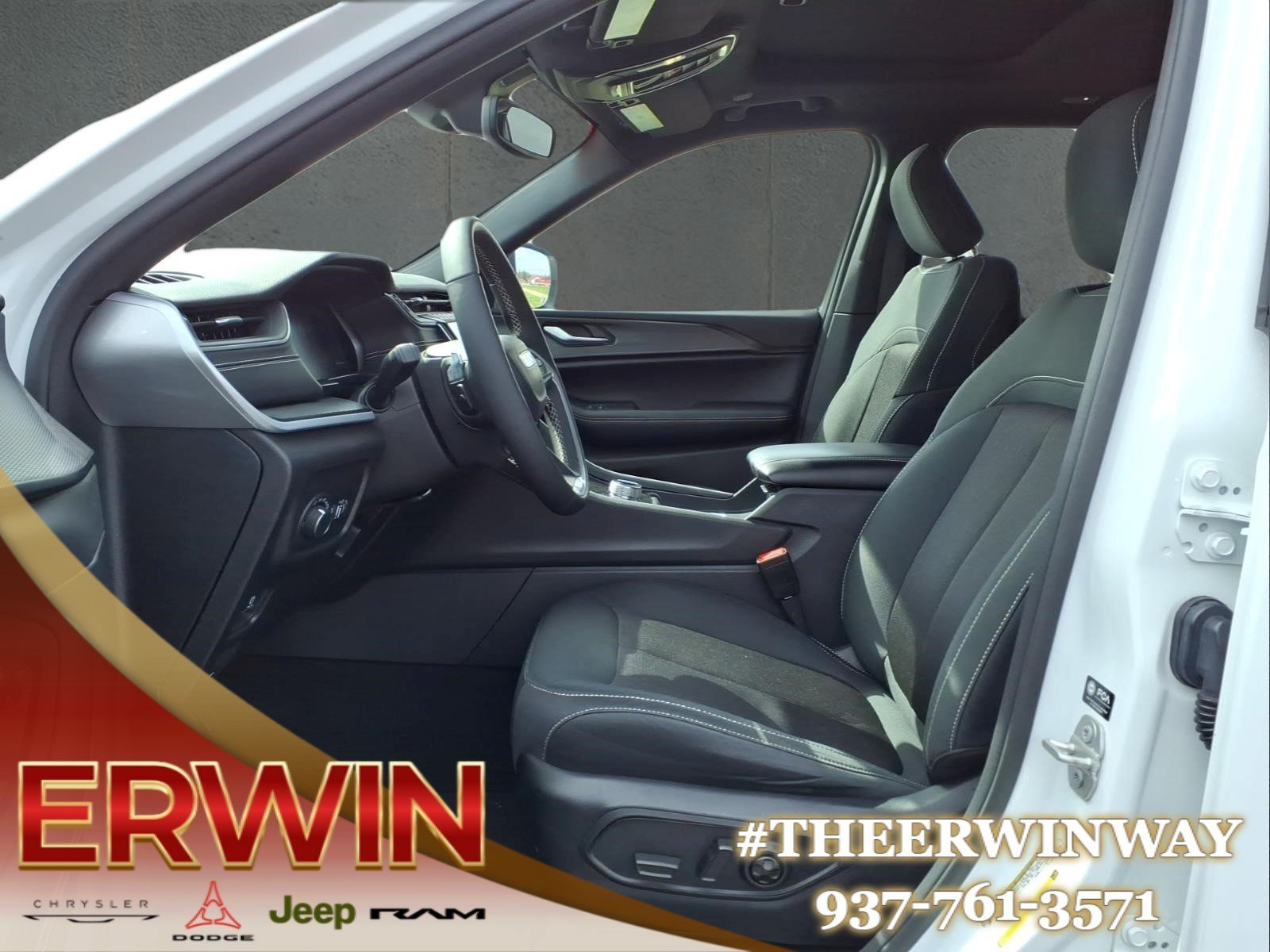 Certified 2024 Jeep Grand Cherokee Laredo X w/ Luxury Tech Group I AWD/4WD image 13