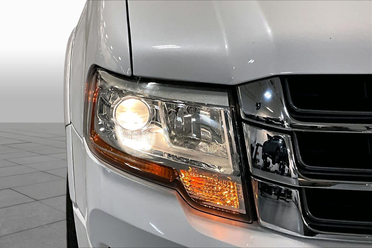Used 2015 Ford Expedition Limited w/ Equipment Group 301A RWD image 30