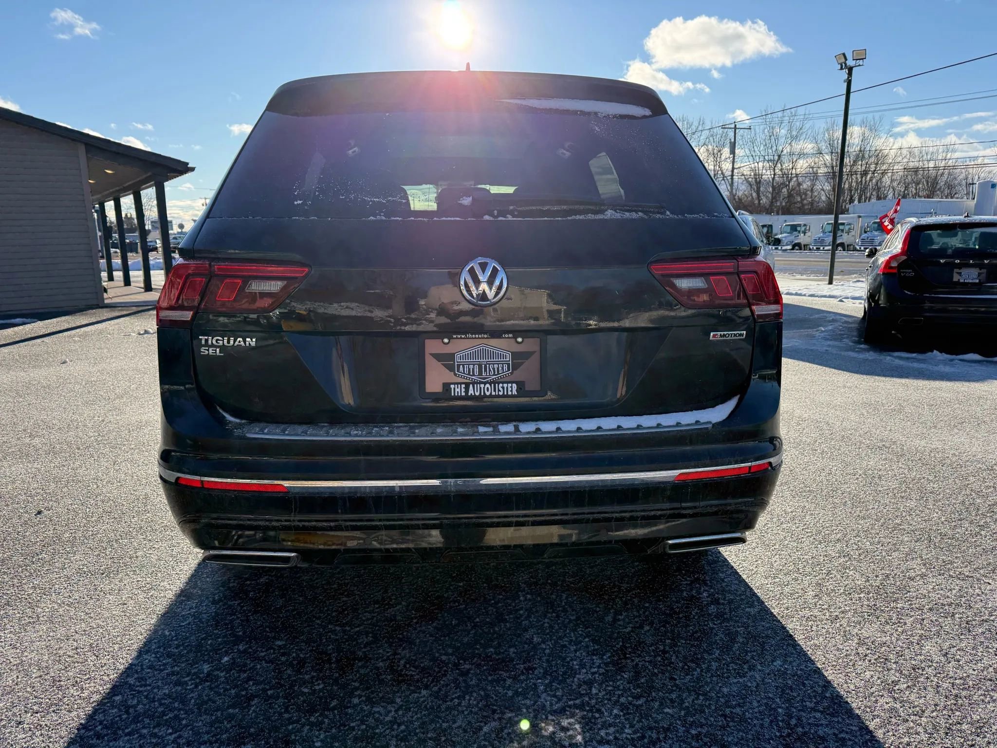 Used 2019 Volkswagen Tiguan SEL Premium R-Line image 4