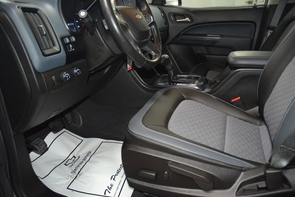 Used 2021 Chevrolet Colorado Z71 w/ Safety Package AWD/4WD image 41