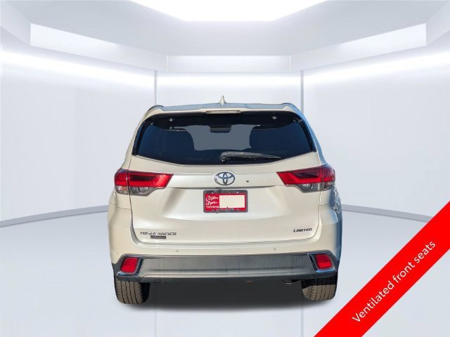 Used 2018 Toyota Highlander Limited FWD image 5