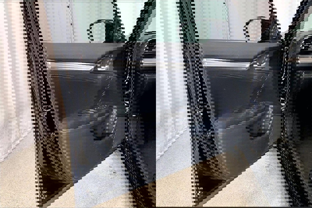 Used 2018 Honda Civic EX-T image 21