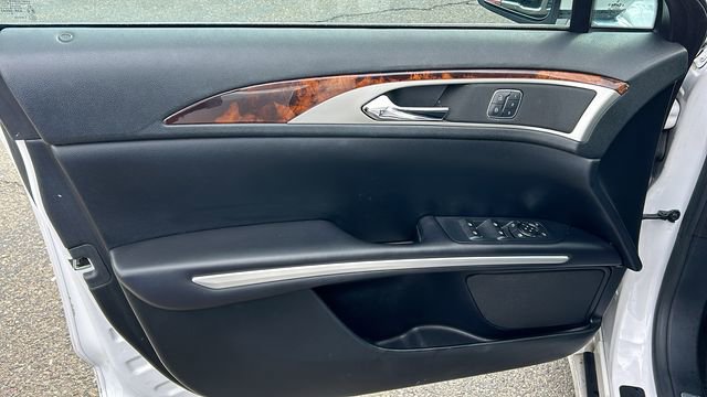 Used 2015 Lincoln MKZ Hybrid FWD image 16