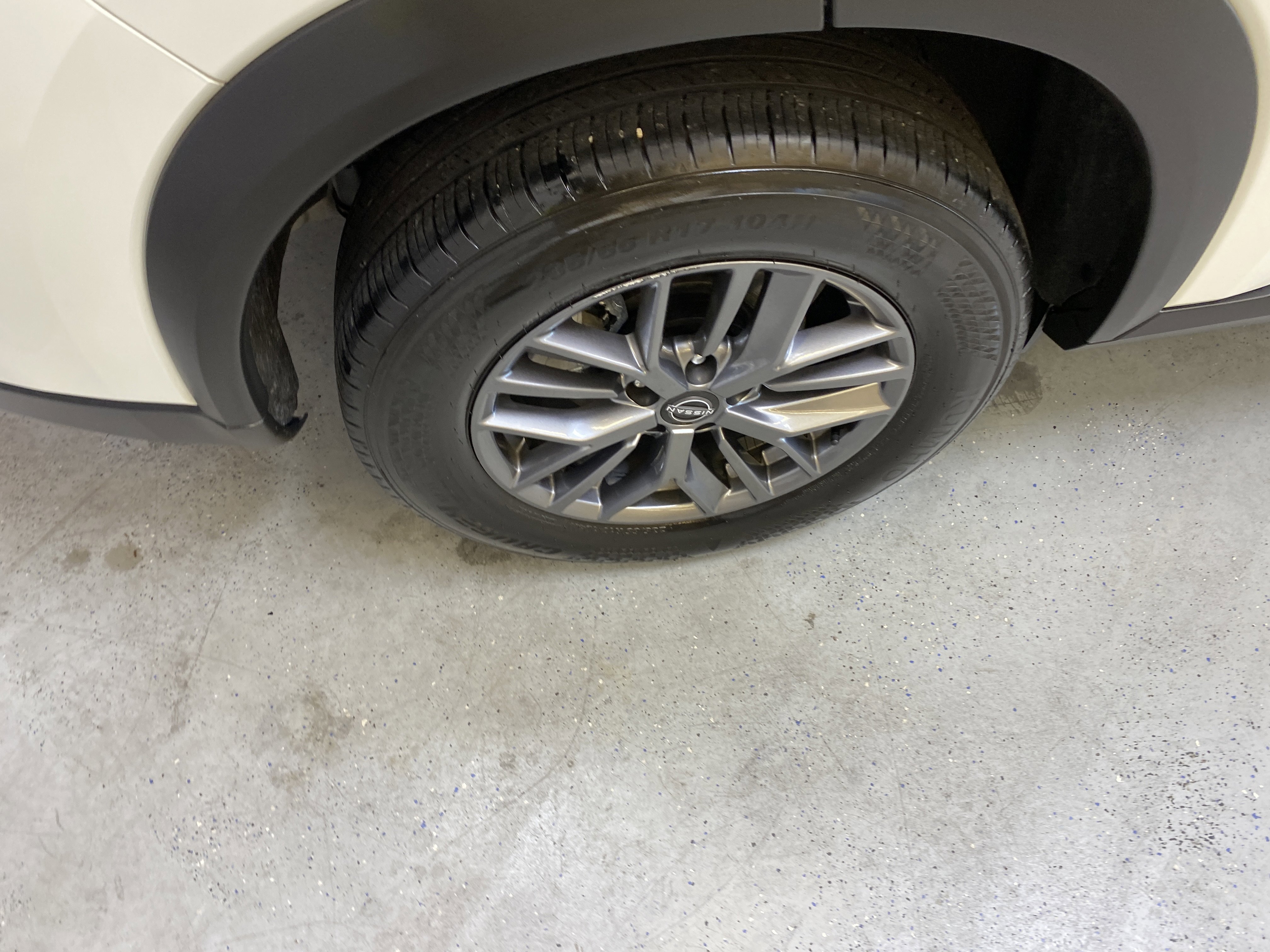 Used 2024 Nissan Rogue S image 13