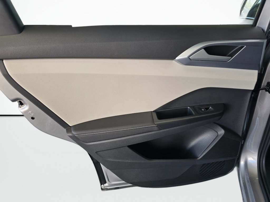 New 2026 Volkswagen Taos SE AWD/4WD image 35