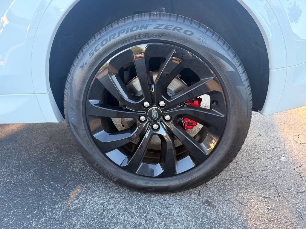Used 2023 Land Rover Discovery Sport SE R-Dynamic AWD/4WD image 19