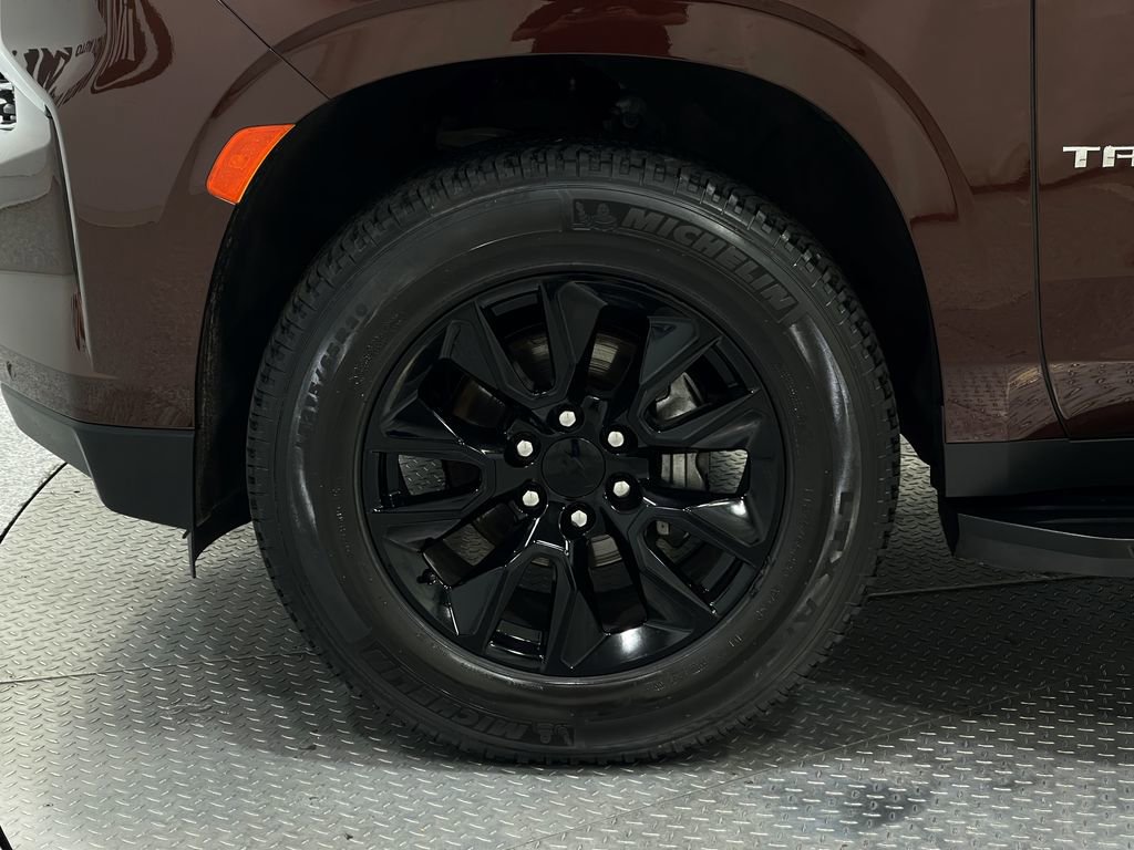 Used 2023 Chevrolet Tahoe LT w/ Luxury Package image 38