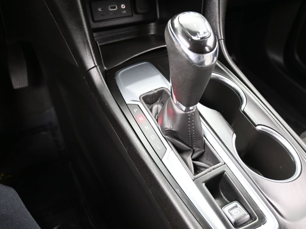 Used 2020 Chevrolet Equinox LS image 18