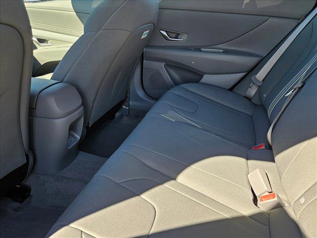New 2025 Hyundai Elantra Sport image 15