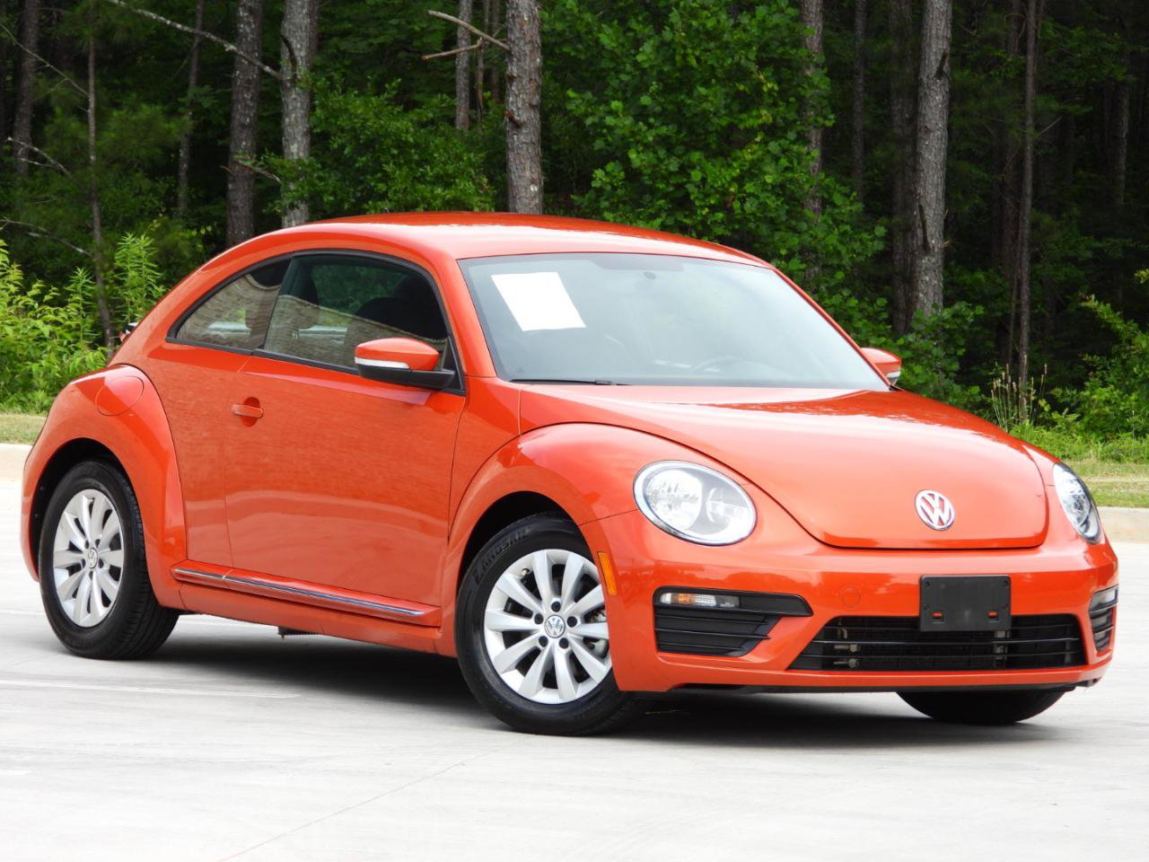 Used 2019 Volkswagen Beetle 2.0T SE FWD image 9