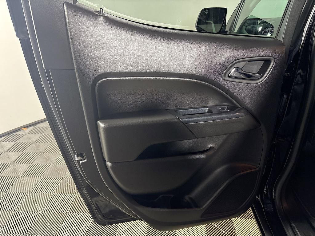 Used 2021 Chevrolet Colorado LT w/ Safety Package image 18