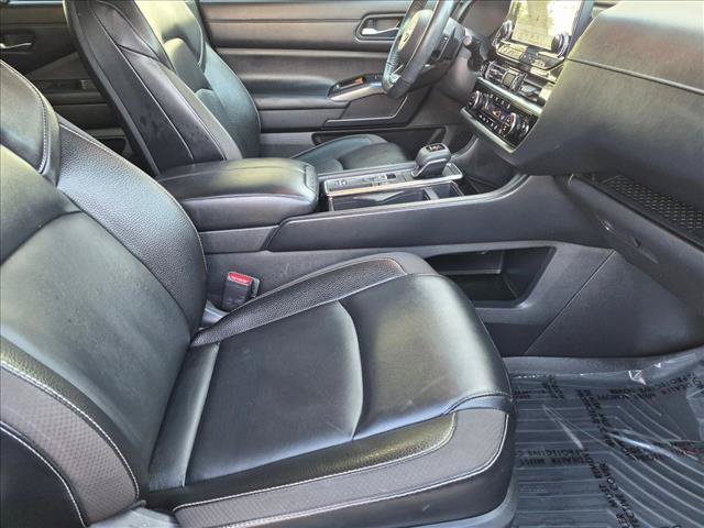 Used 2023 Nissan Pathfinder SL w/ SL Premium Package FWD image 21