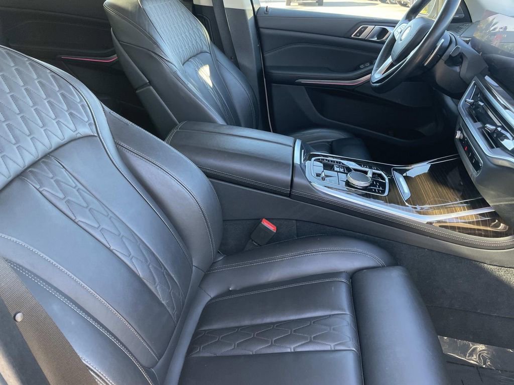 Used 2023 BMW X7 xDrive40i w/ Premium Package AWD/4WD image 29