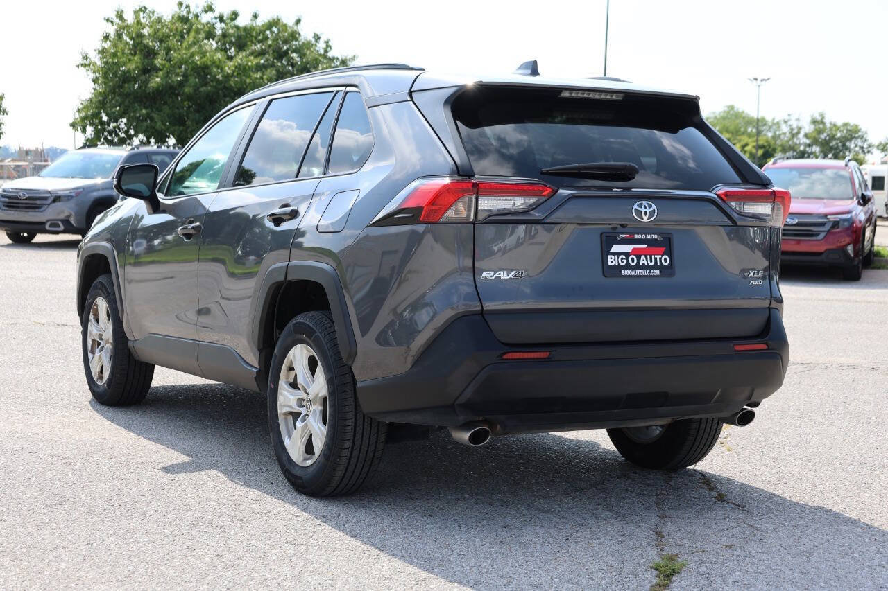 Used 2021 Toyota RAV4 XLE AWD/4WD image 11