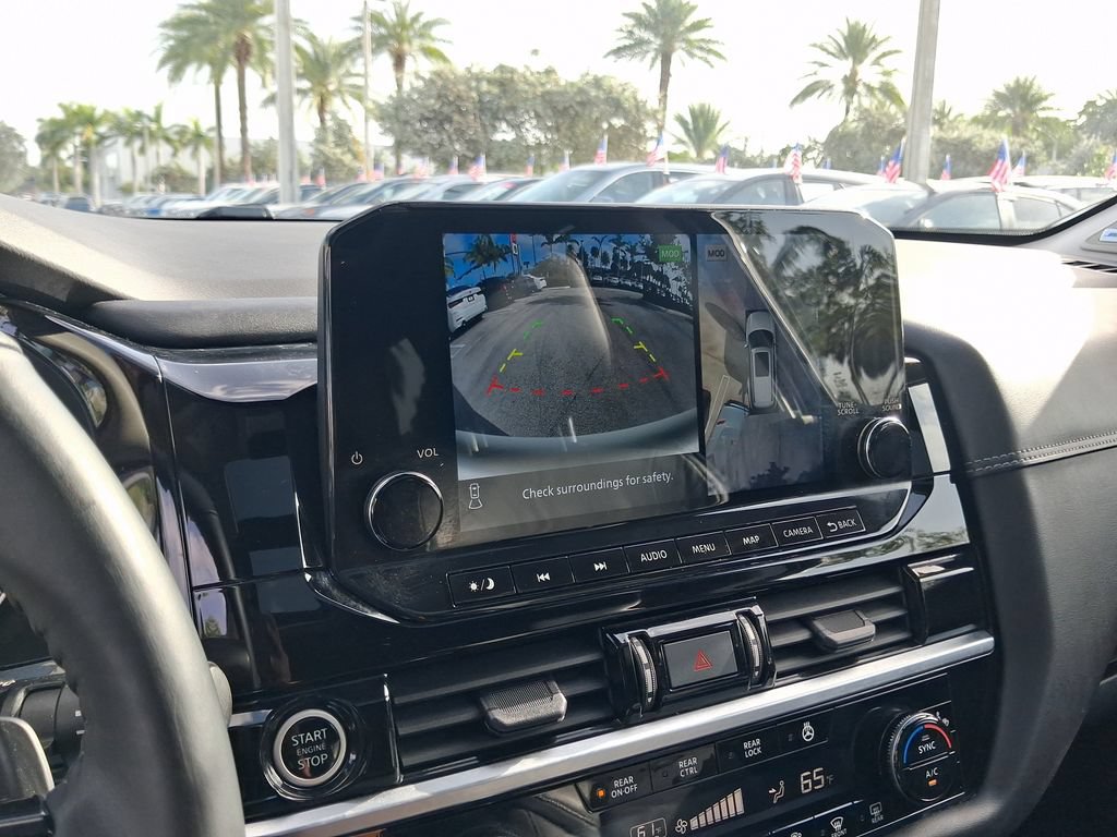 Used 2022 Nissan Pathfinder Platinum w/ Cargo Package AWD/4WD image 29