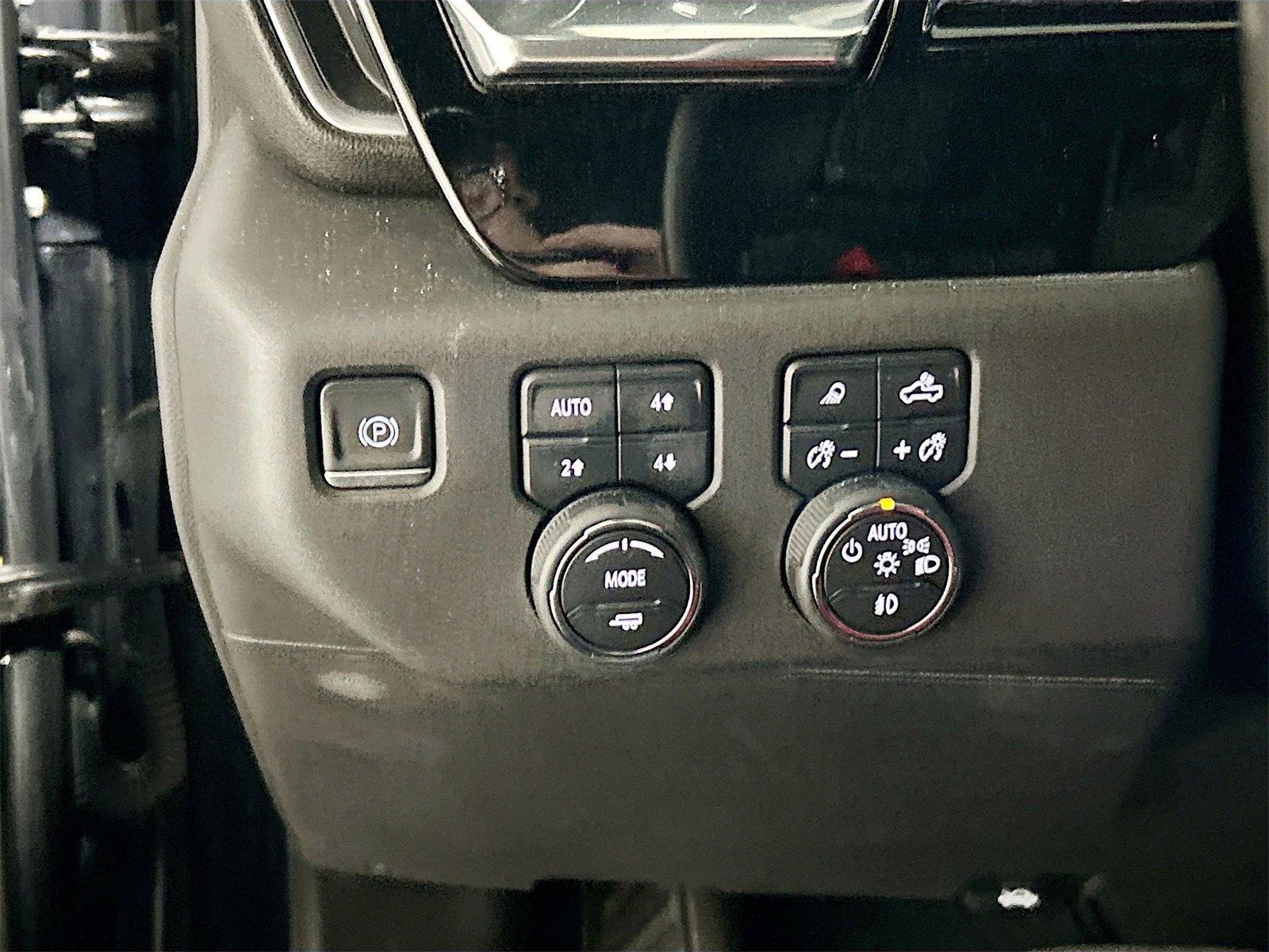 Used 2022 Chevrolet Silverado 1500 High Country w/ High Country Premium Package image 10