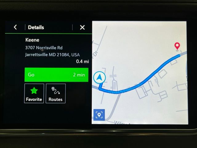 Used 2021 GMC Yukon Denali w/ Denali Premium Package image 13