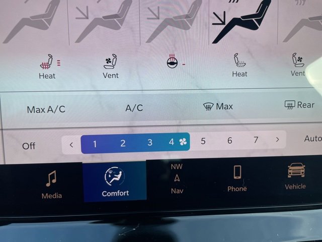 Used 2024 Jeep Compass Trailhawk w/ Trailhawk Elite Group image 26