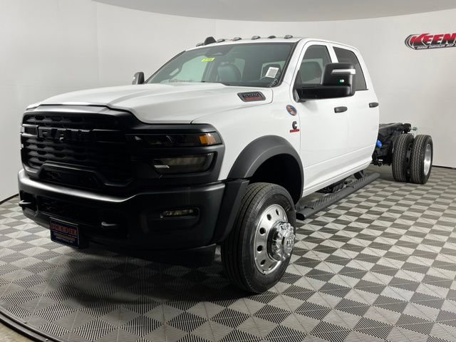 New 2026 RAM 5500 Tradesman AWD/4WD image 5
