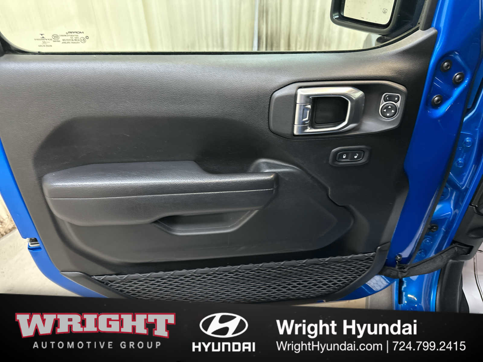 Used 2022 Jeep Wrangler Rubicon w/ LED Lighting Group image 9