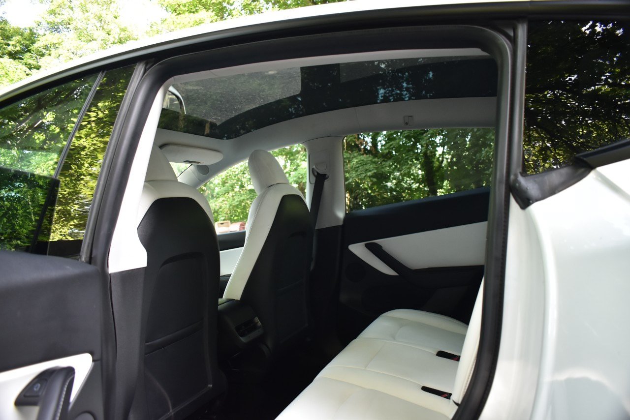 Used 2021 Tesla Model Y 2WD image 15