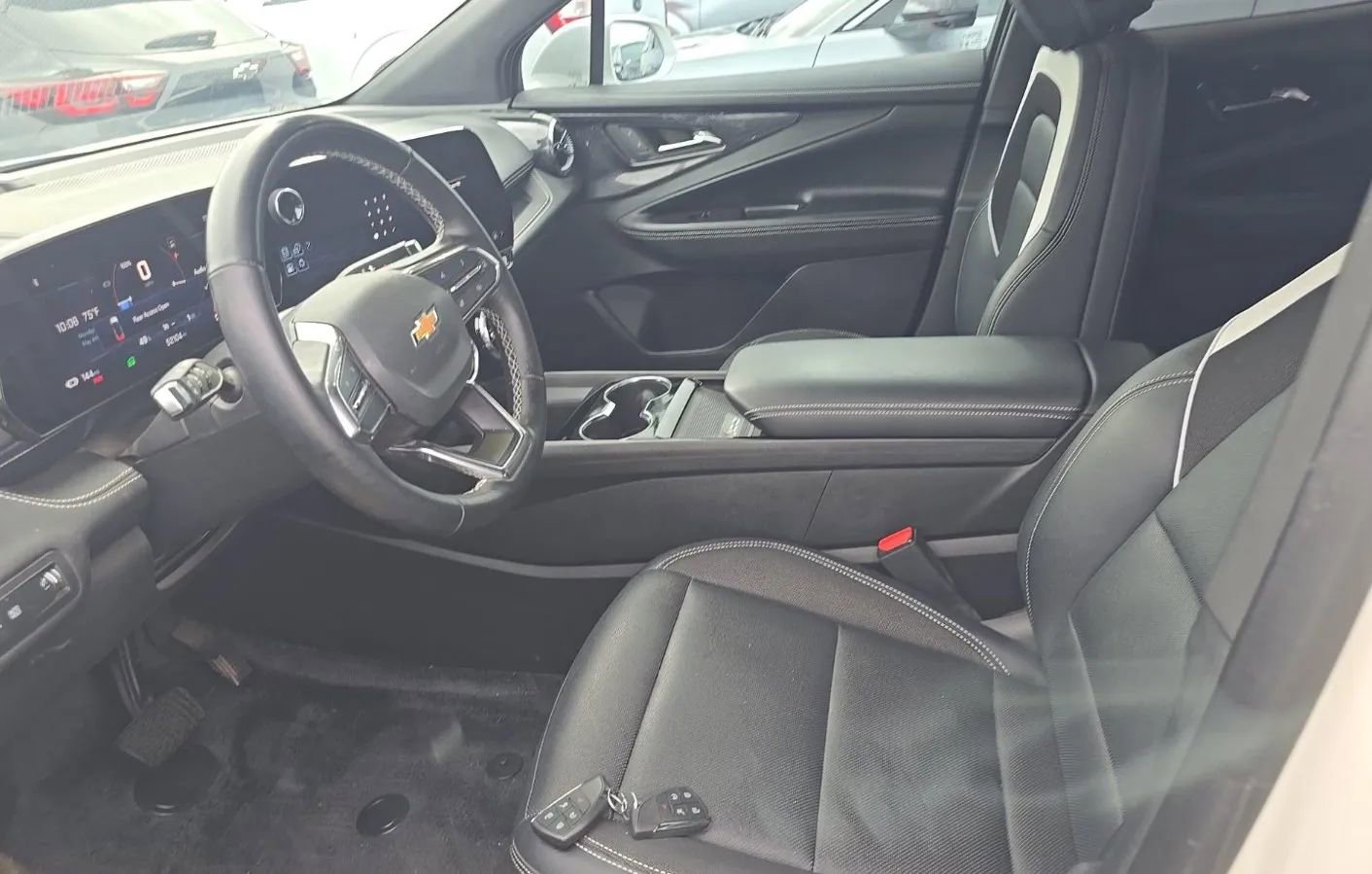 Used 2024 Chevrolet Blazer EV LT AWD/4WD image 47
