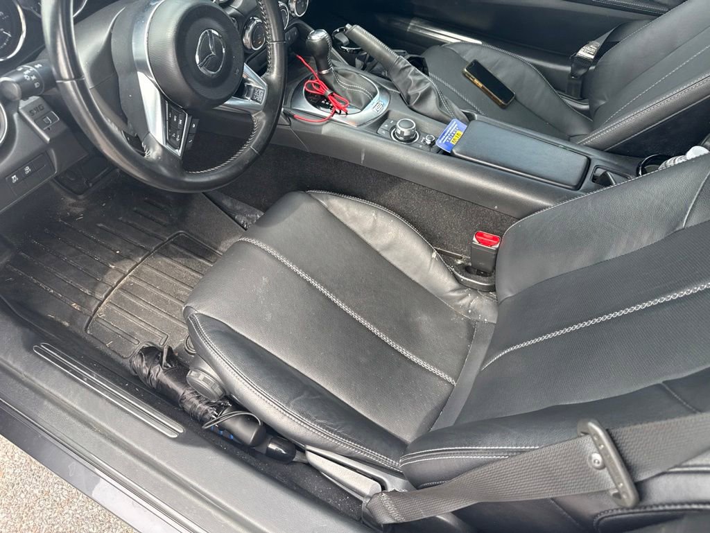 Used 2023 MAZDA MX-5 Miata Grand Touring RWD image 12