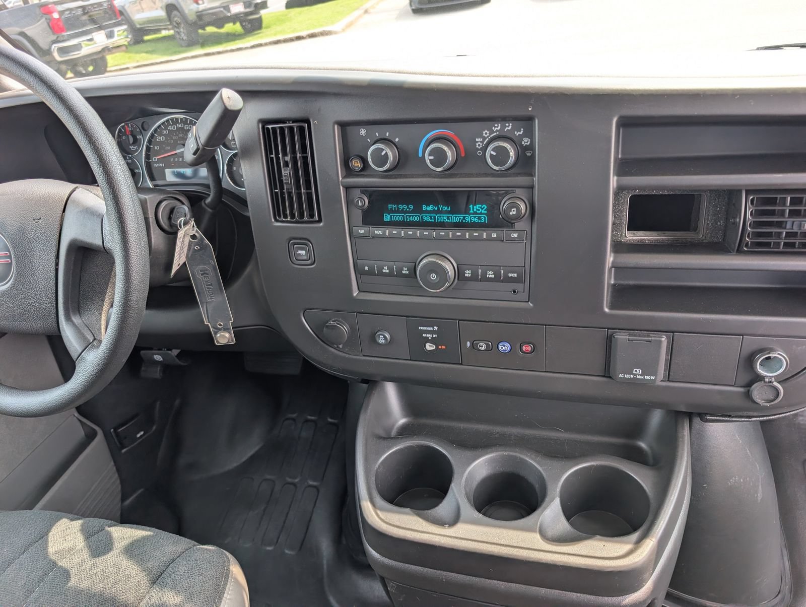 Used 2025 GMC Savana 2500 w/ Driver Convenience Package RWD image 18