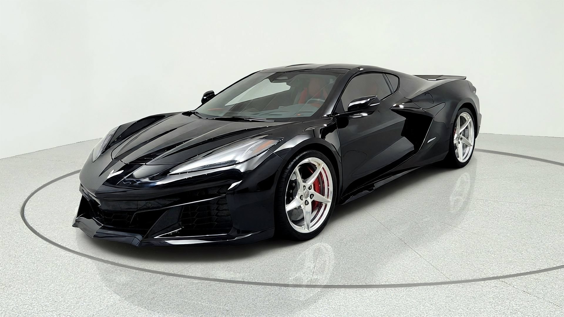 Used 2025 Chevrolet Corvette E-Ray w/ Chrome Exterior Badge Package AWD/4WD image 1