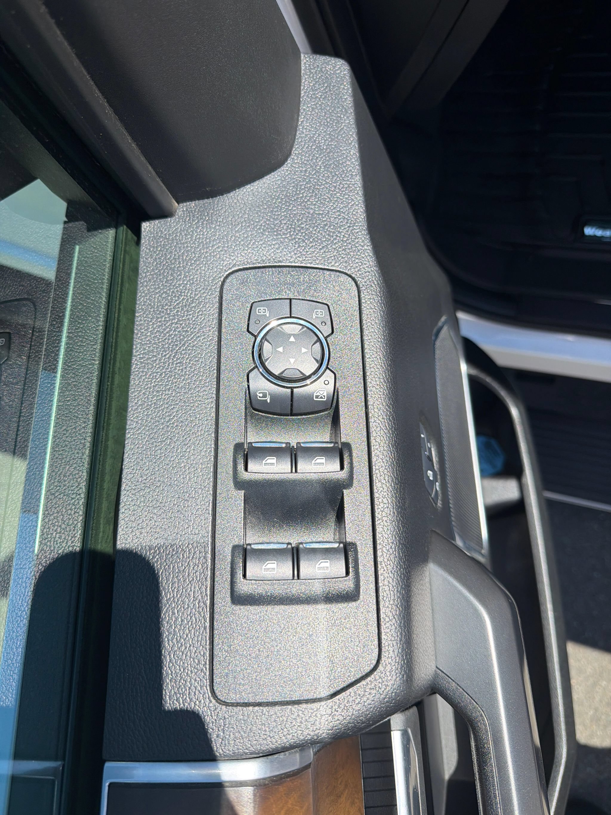 Used 2018 Ford F150 Limited AWD/4WD image 24