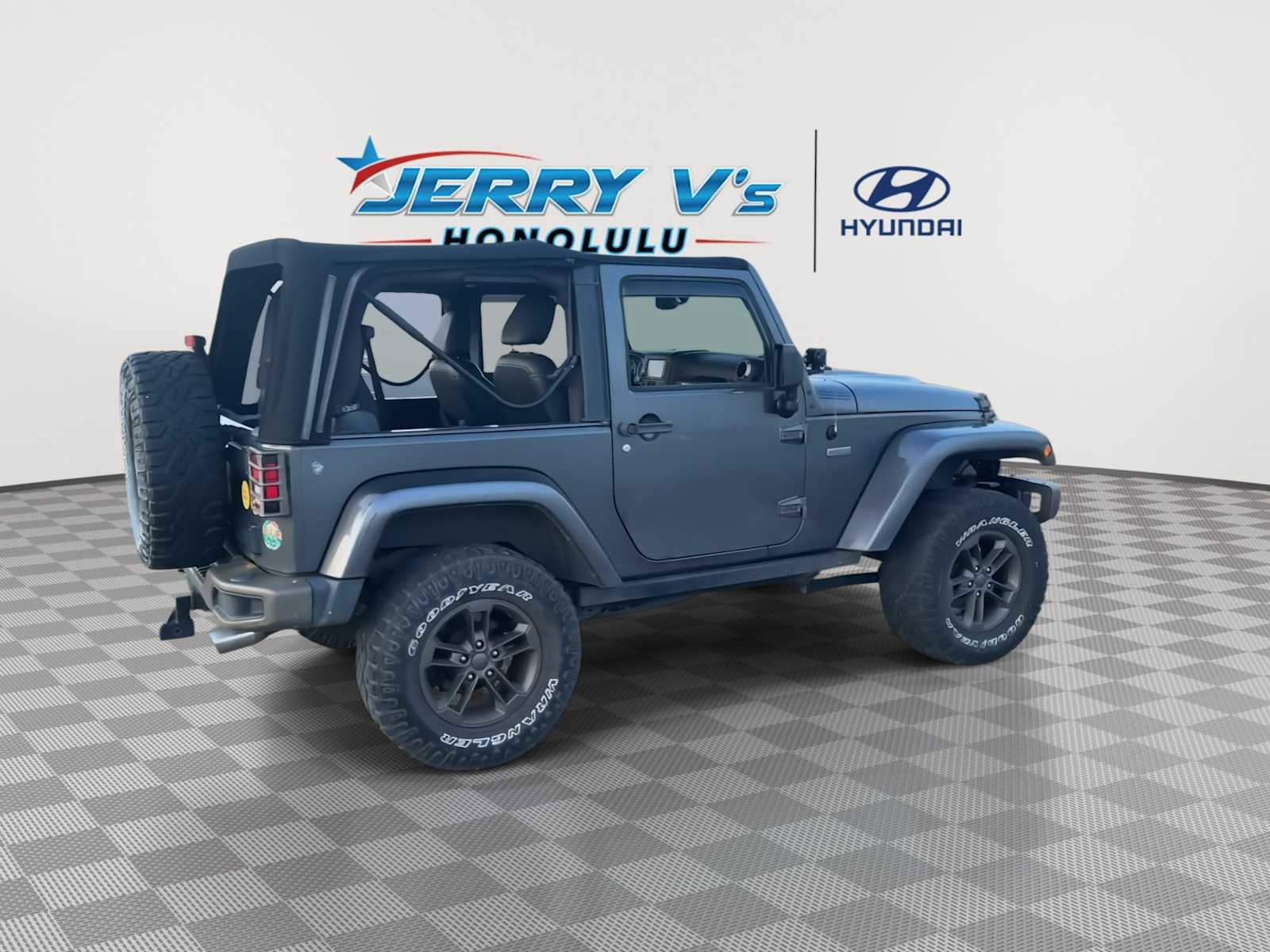 Used 2016 Jeep Wrangler Sahara image 8