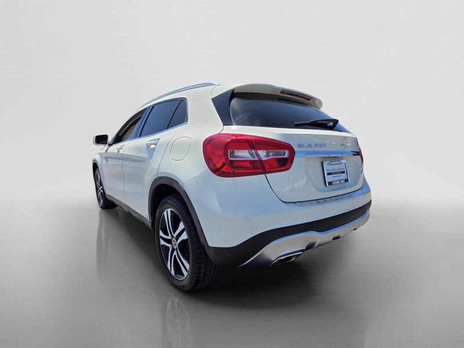 Used 2018 Mercedes-Benz GLA 250 image 3
