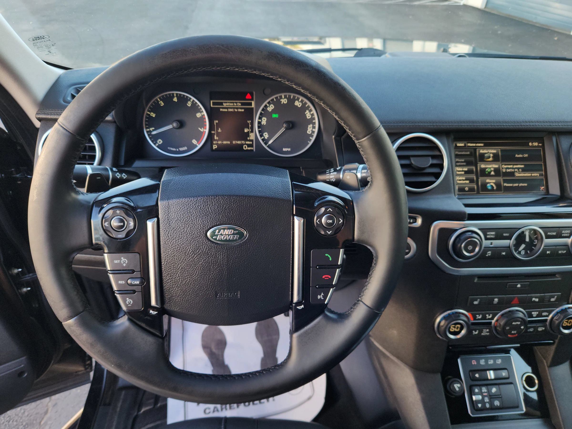 Used 2015 Land Rover LR4 HSE AWD/4WD image 9
