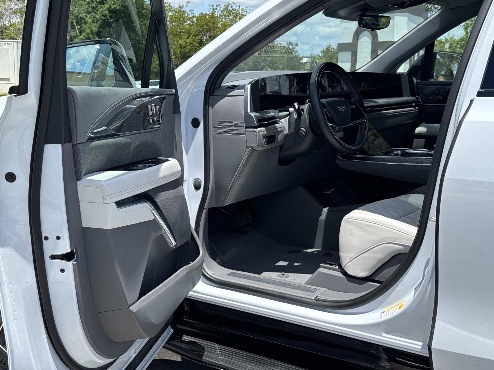 Certified 2026 Cadillac Escalade IQ Sport 1 AWD/4WD image 13