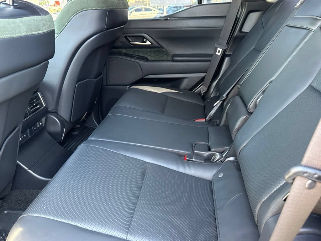 Used 2024 Lexus GX 550 AWD/4WD image 34